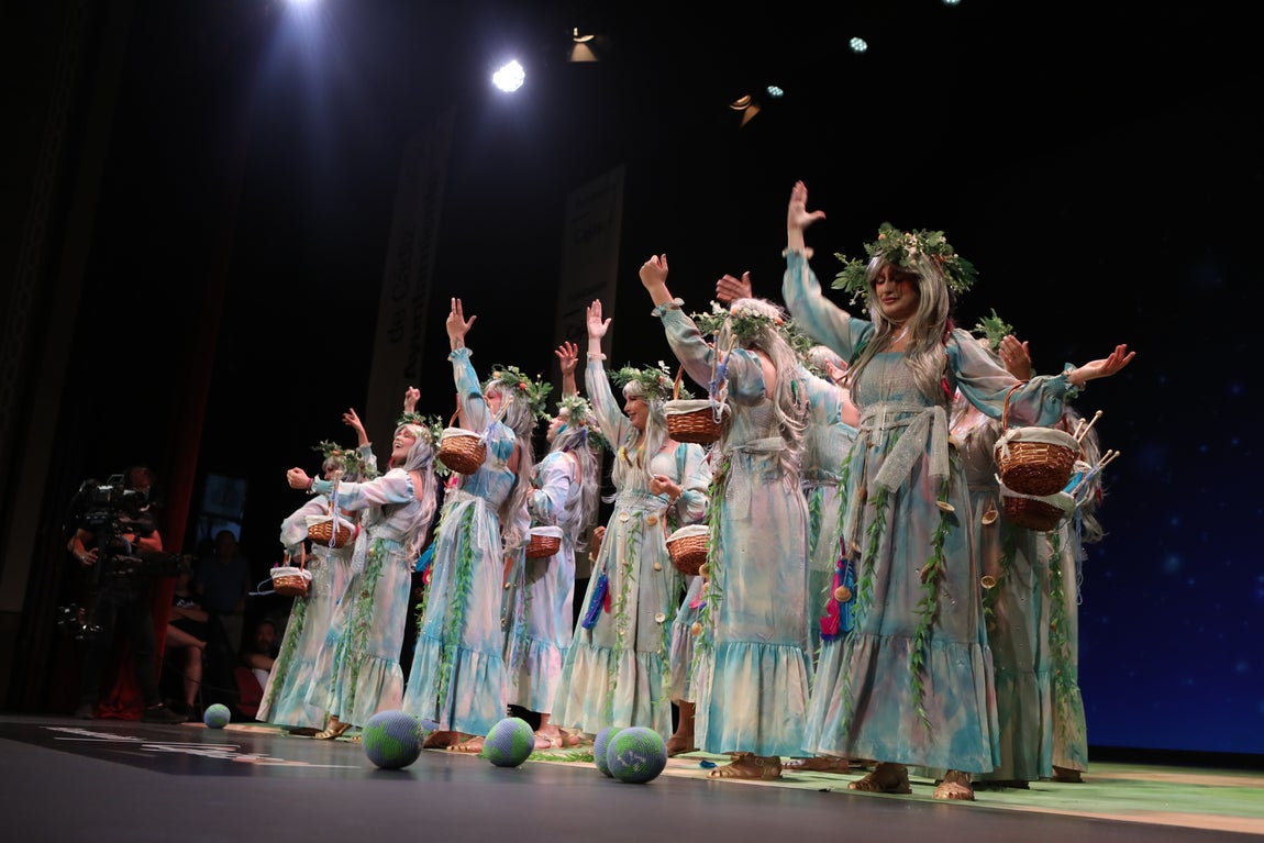 Fotos: comparsa &#039;La creadora&#039; en el COAC 2022