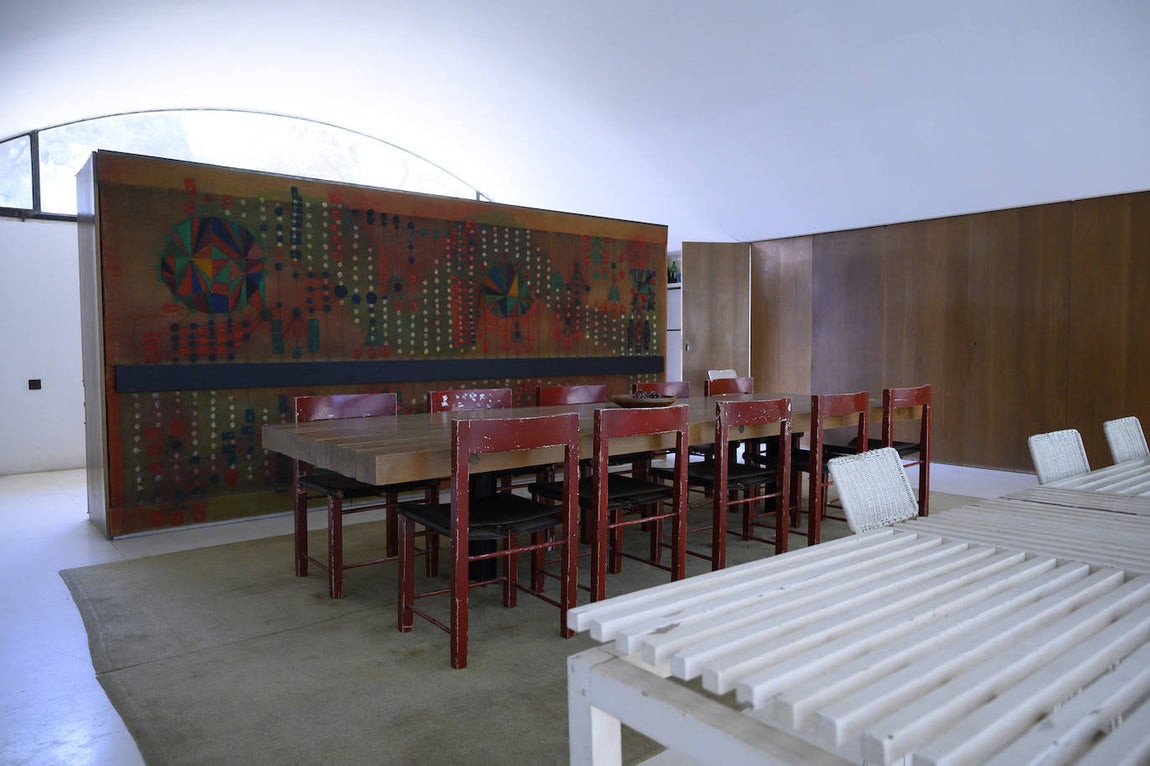 La Casa Gomis, oasis para la creación y refugio vanguardista