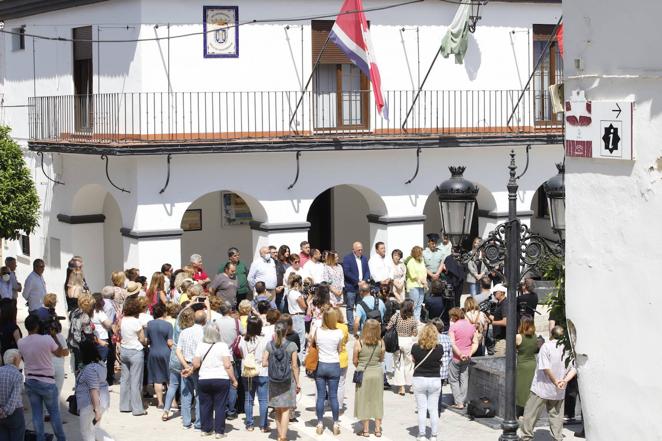 La conmoción en Montemayor por el asesinato de una joven, en imágenes