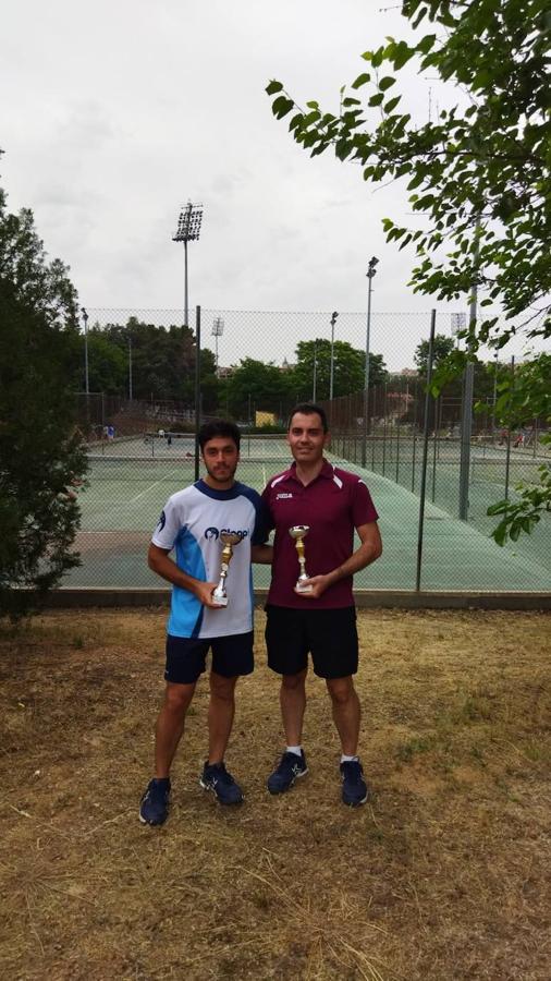 Absoluto masculino: Mario García, campeón y Carlos Rodelgo, subcampeón. 