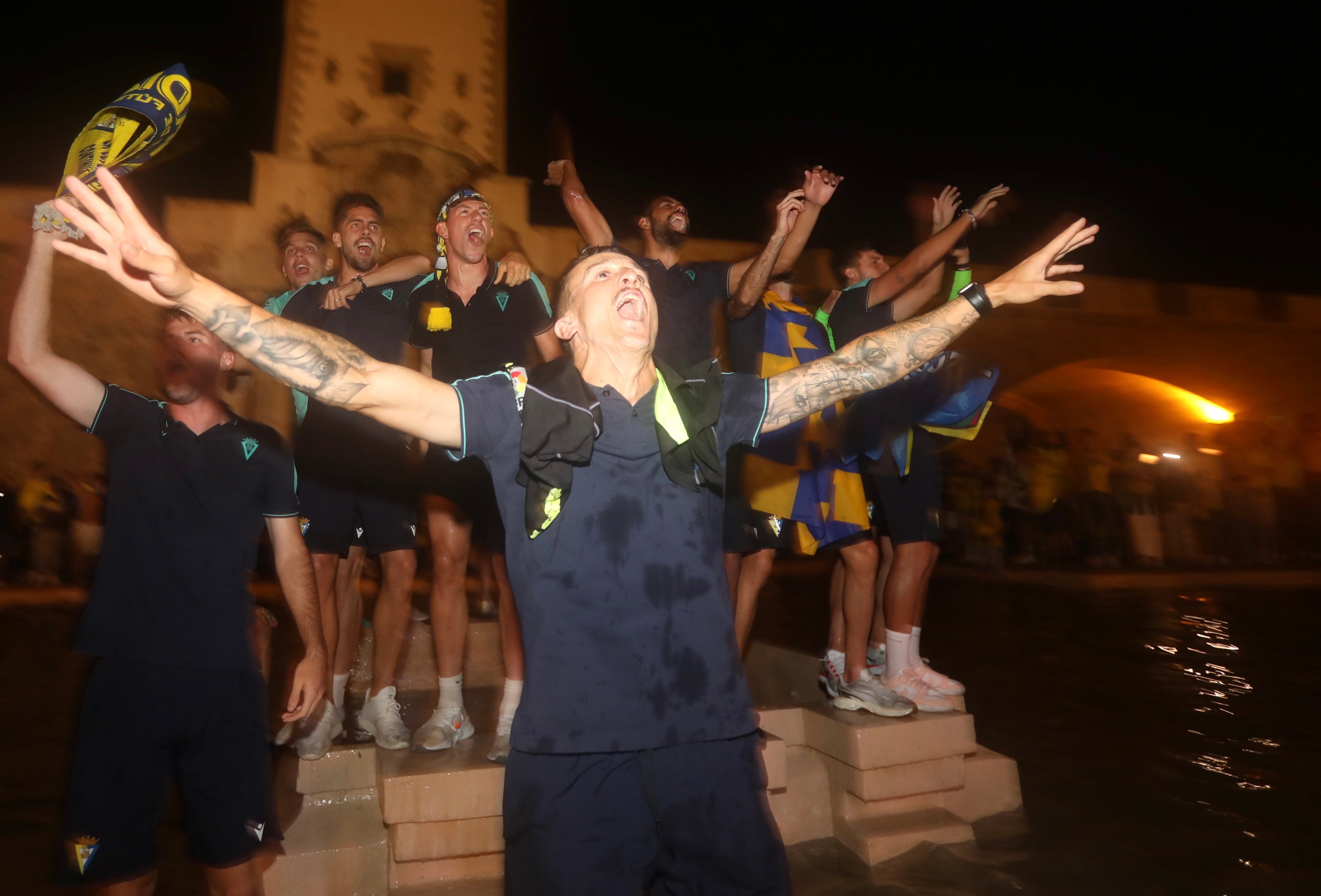 La celebración del Cádiz CF con su afición en imágenes