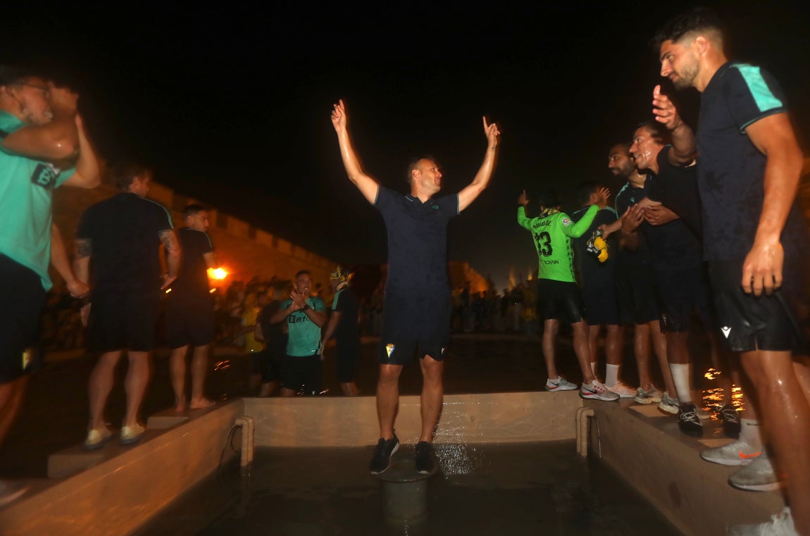 La celebración del Cádiz CF con su afición en imágenes