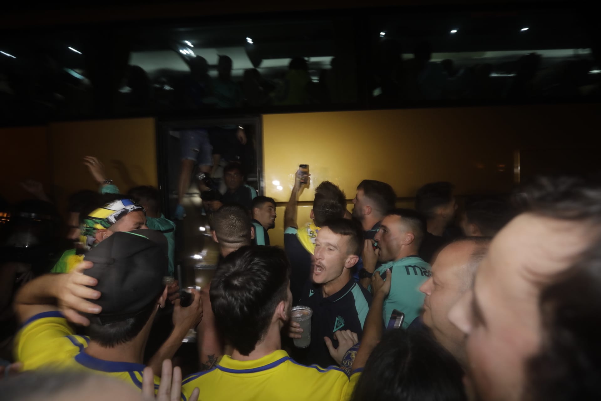 La celebración del Cádiz CF con su afición en imágenes