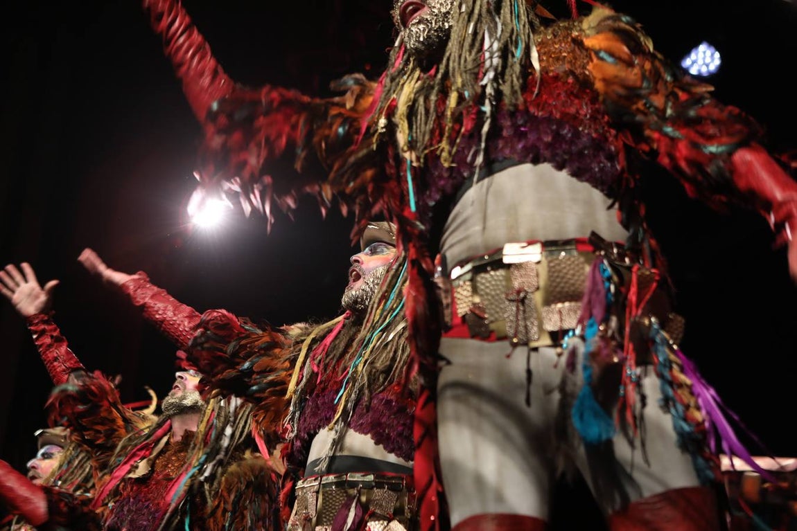 Fotos: Comparsa Los renacidos en el COAC 2022. Carnaval de Cádiz