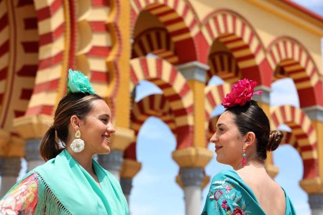 La radiante jornada del martes de Feria en Córdoba, en imágenes