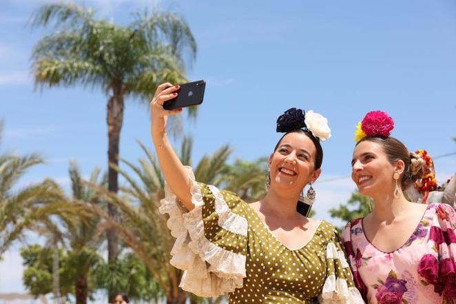 La radiante jornada del martes de Feria en Córdoba, en imágenes