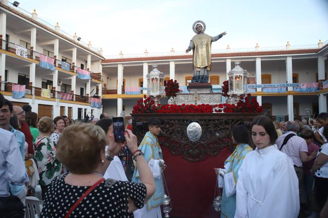 La procesión de María Auxiliadora en Córdoba, en imágenes