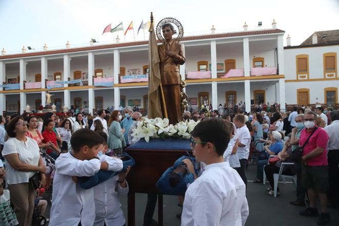 La procesión de María Auxiliadora en Córdoba, en imágenes