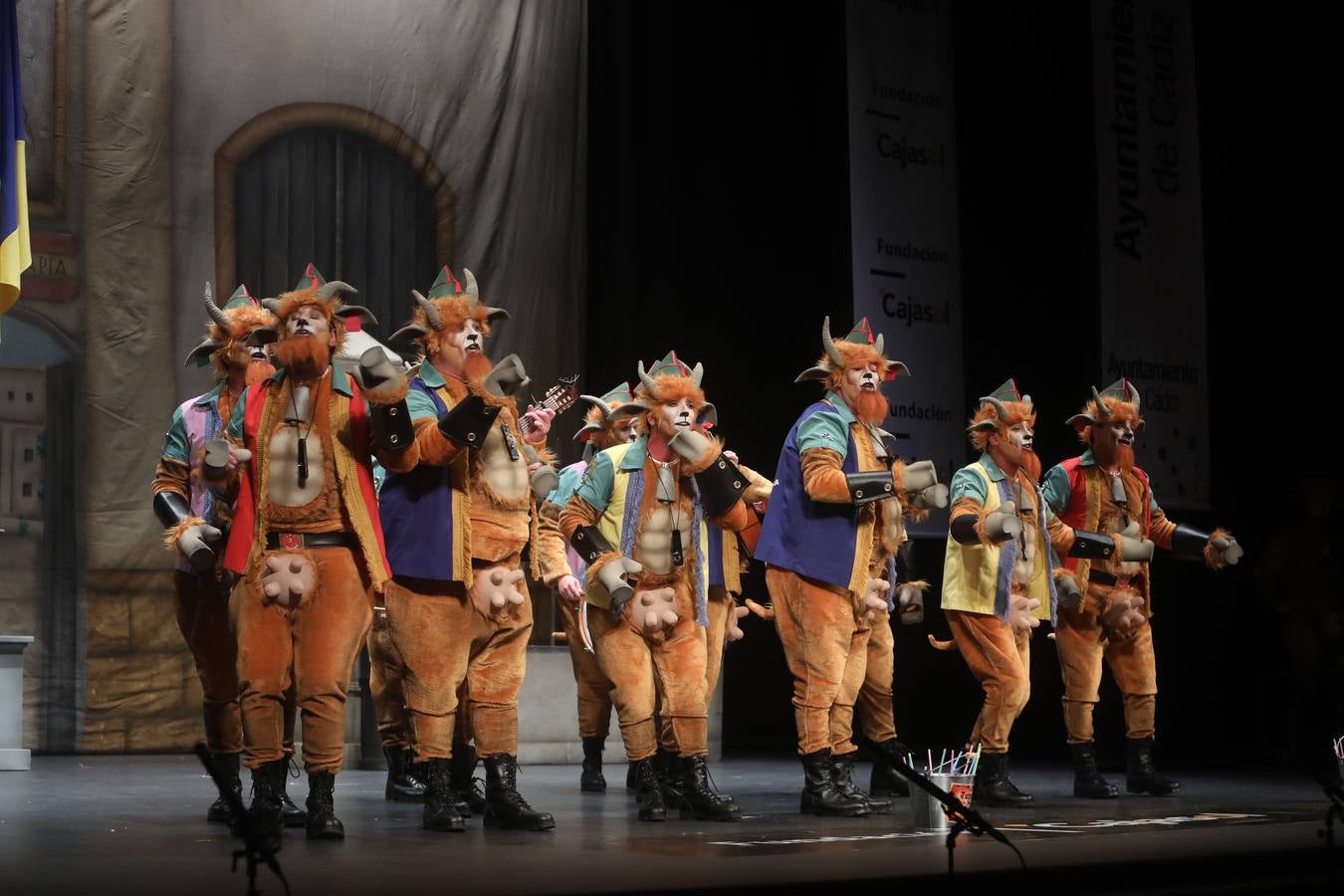 Fotos: Chirigota &#039;La legionaria&#039; en el COAC 2022. Carnaval de Cádiz