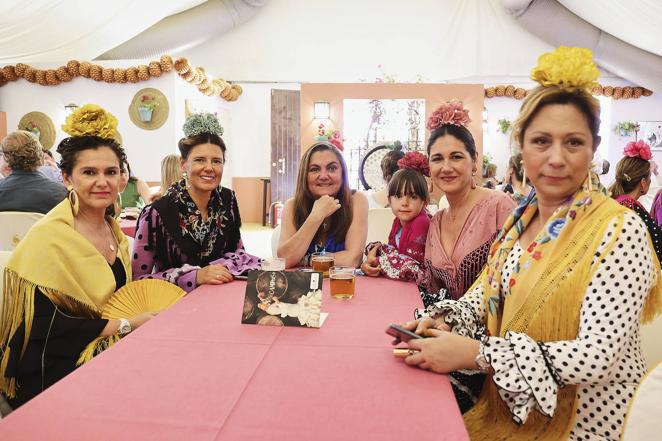 Feria de Córdoba 2022 | El intenso ambiente de las casetas del miércoles, en imágenes