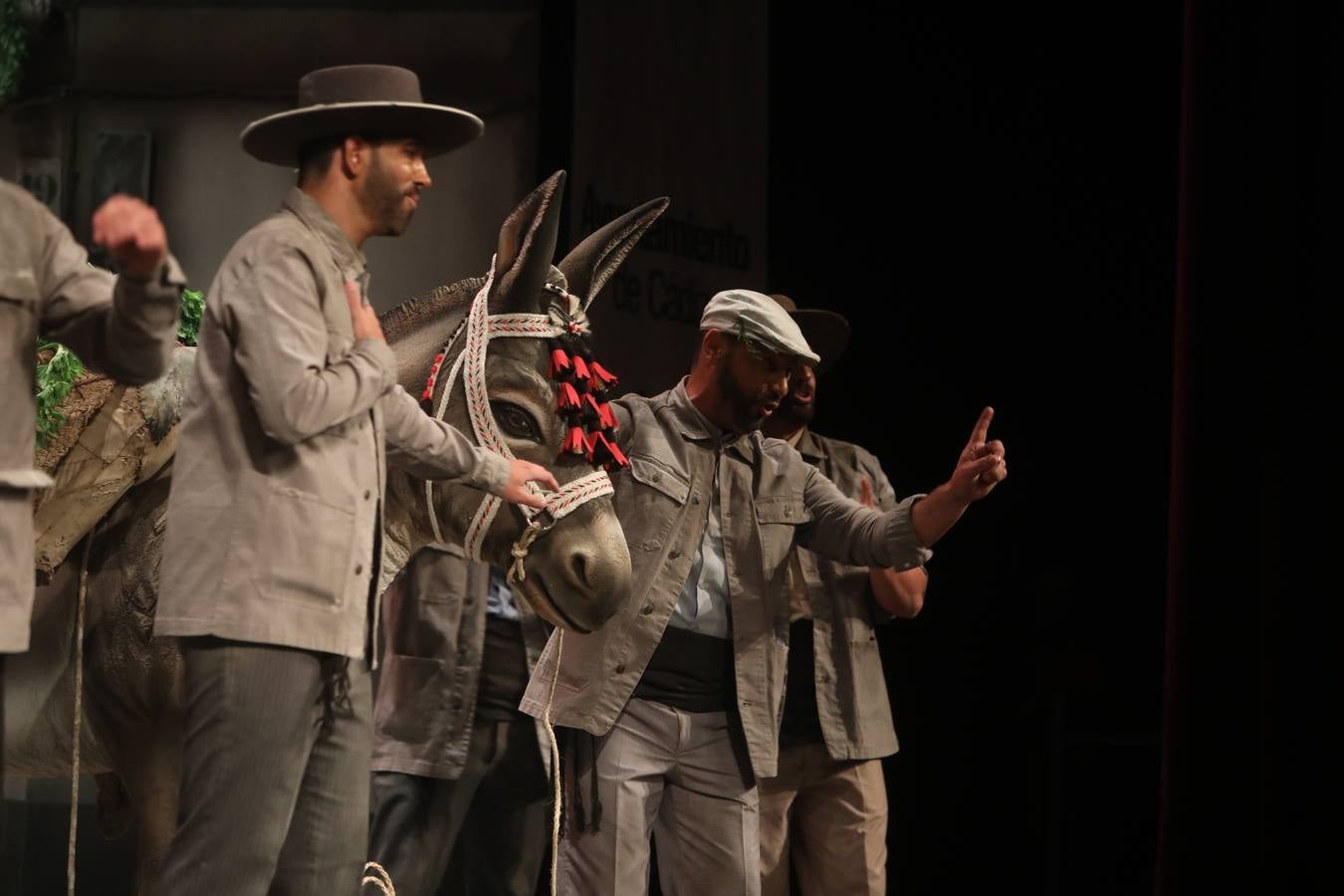 Fotos: Comparsa &#039;Los burreños&#039; en el COAC 2022. Carnaval de Cádiz