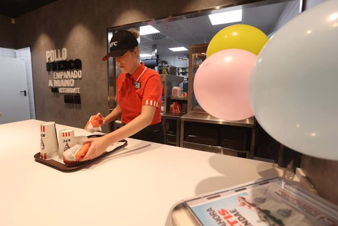 La inauguración del KFC en El Arcángel de Córdoba, en imágenes