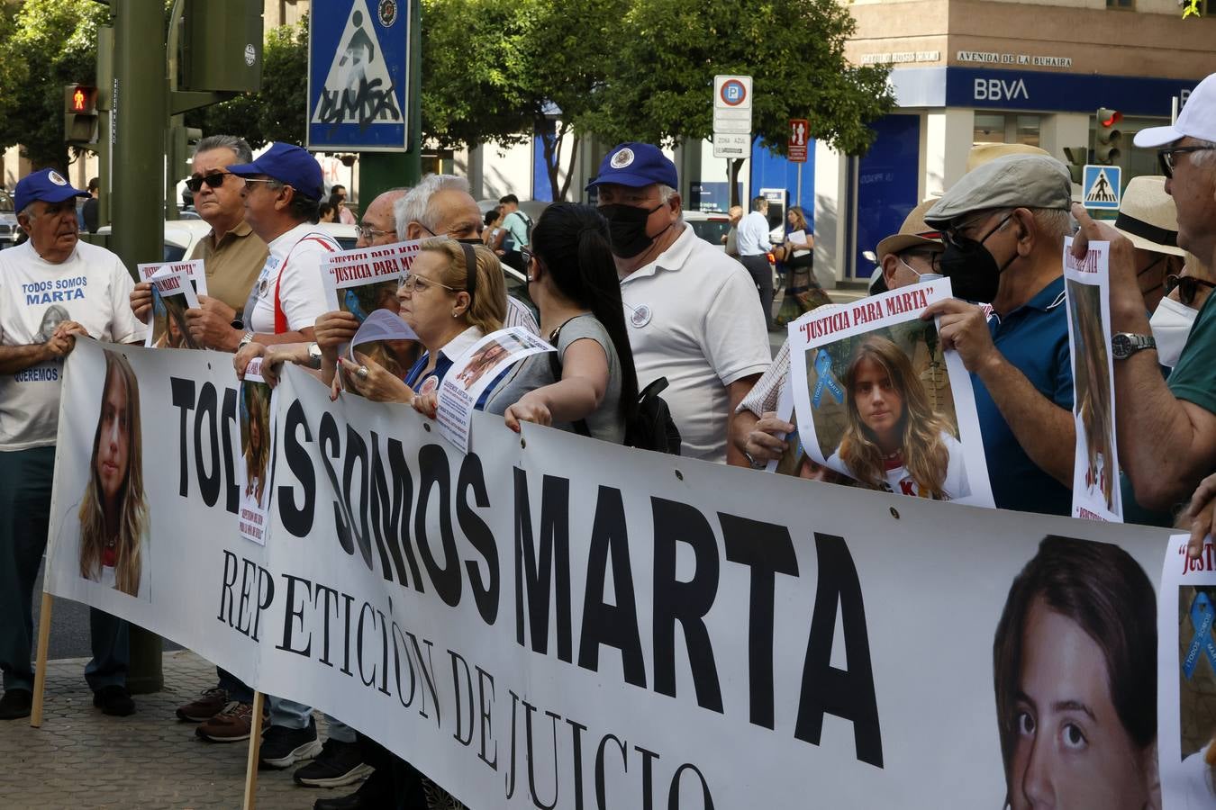 Llegada del 'Cuco' y su madre a los juzgados de Sevilla