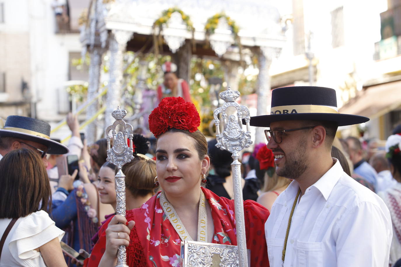 La belleza de la salida de la Hermandad del Rocío de Córdoba, en imágenes