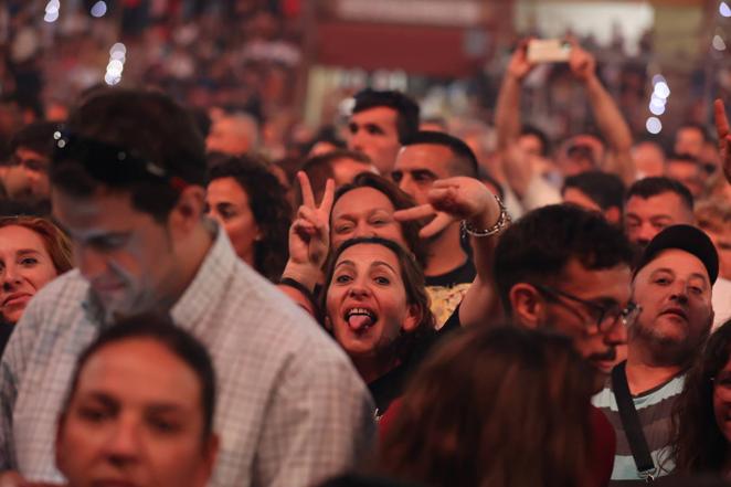 El vibrante concierto de Fito Fitipaldi en Córdoba, en imágenes