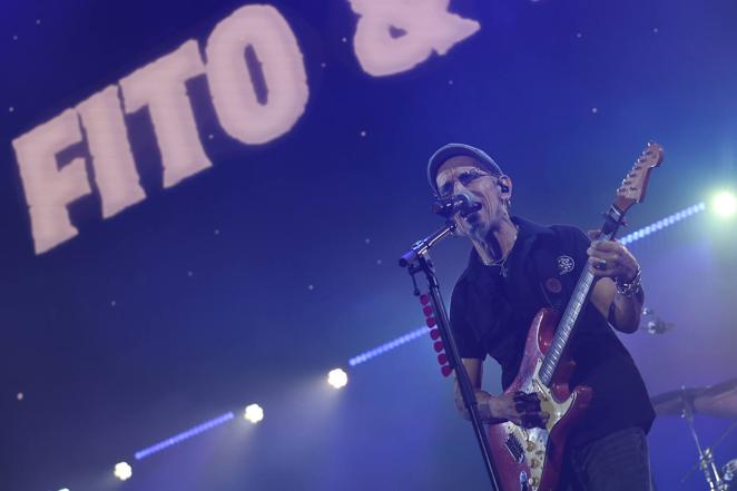El vibrante concierto de Fito Fitipaldi en Córdoba, en imágenes