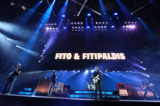 El vibrante concierto de Fito Fitipaldi en Córdoba, en imágenes