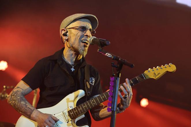 El vibrante concierto de Fito Fitipaldi en Córdoba, en imágenes