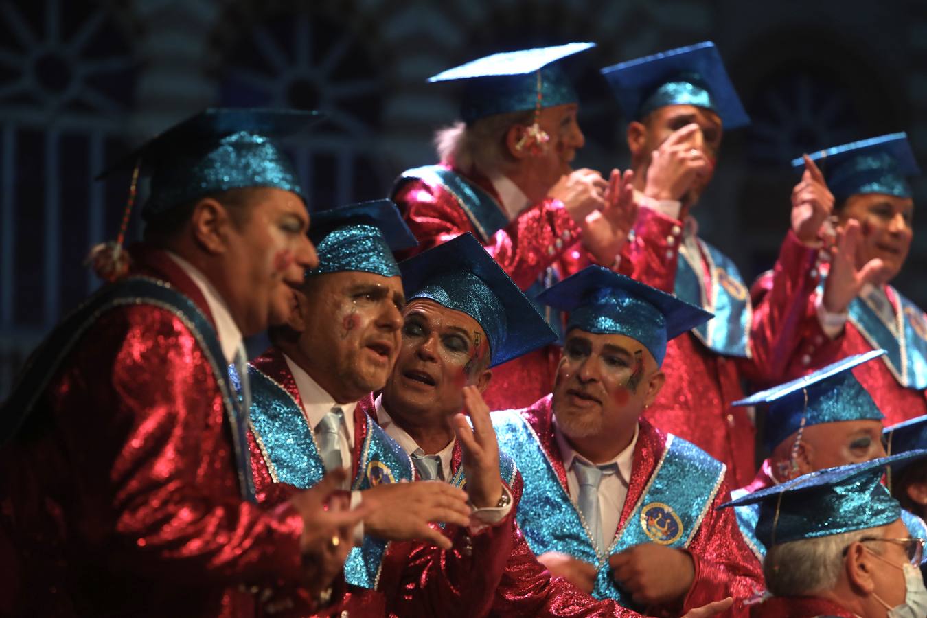 Fotos: Coro &#039;Carrera oficial&#039; en el COAC 2022. Carnaval de Cádiz