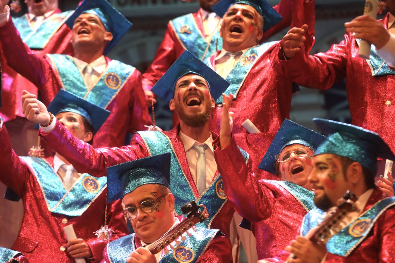 Fotos: Coro &#039;Carrera oficial&#039; en el COAC 2022. Carnaval de Cádiz