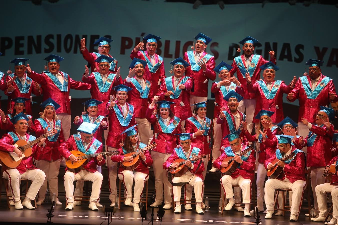 Fotos: Coro &#039;Carrera oficial&#039; en el COAC 2022. Carnaval de Cádiz