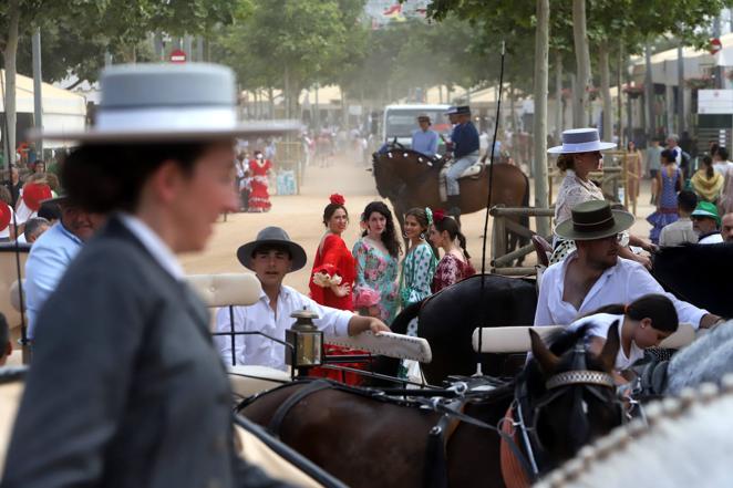 El excelente ambiente del sábado en la Feria de Córdoba, en imágenes