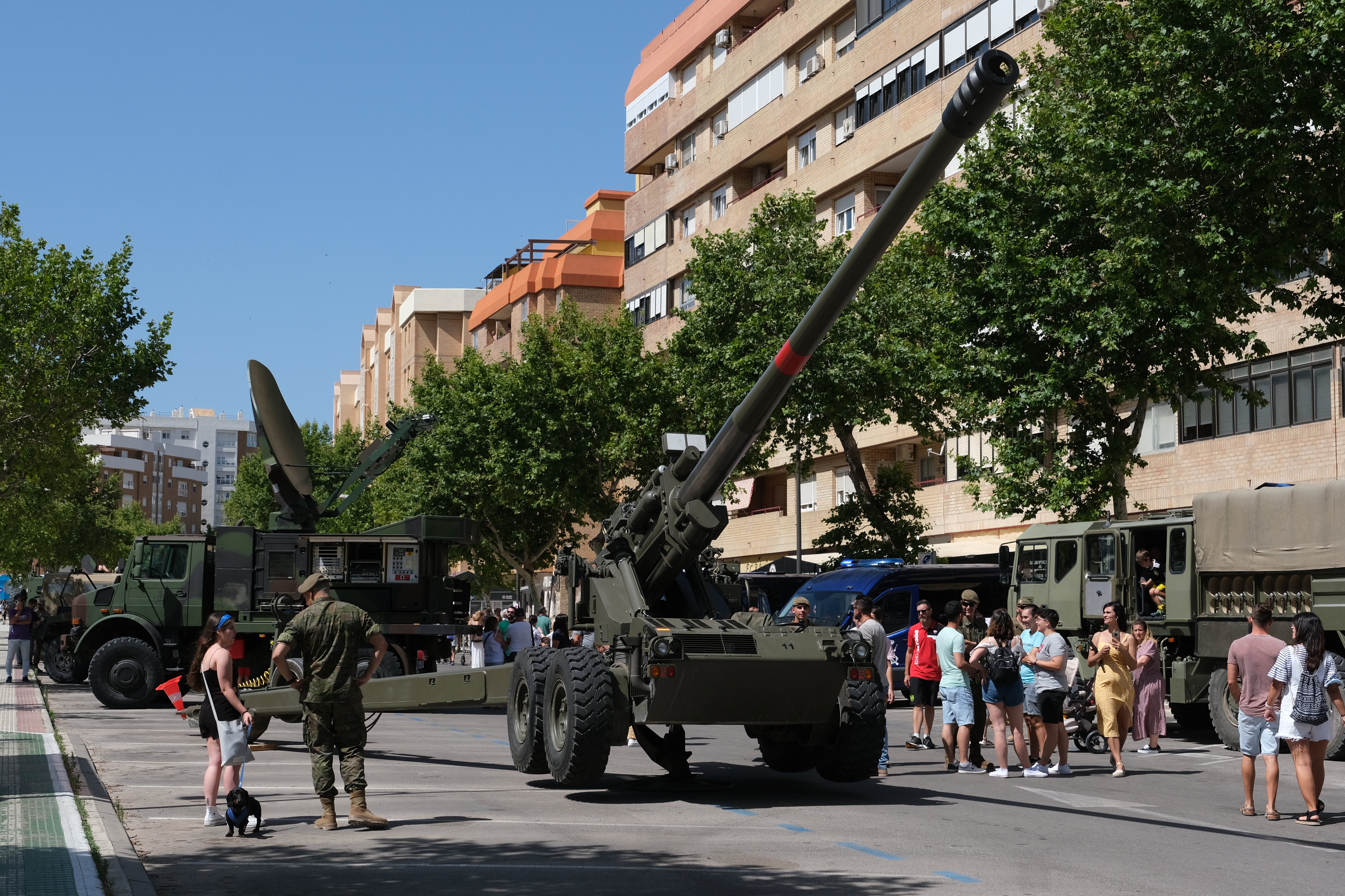 En imágenes: Día de las Fuerzas Armadas en Cádiz