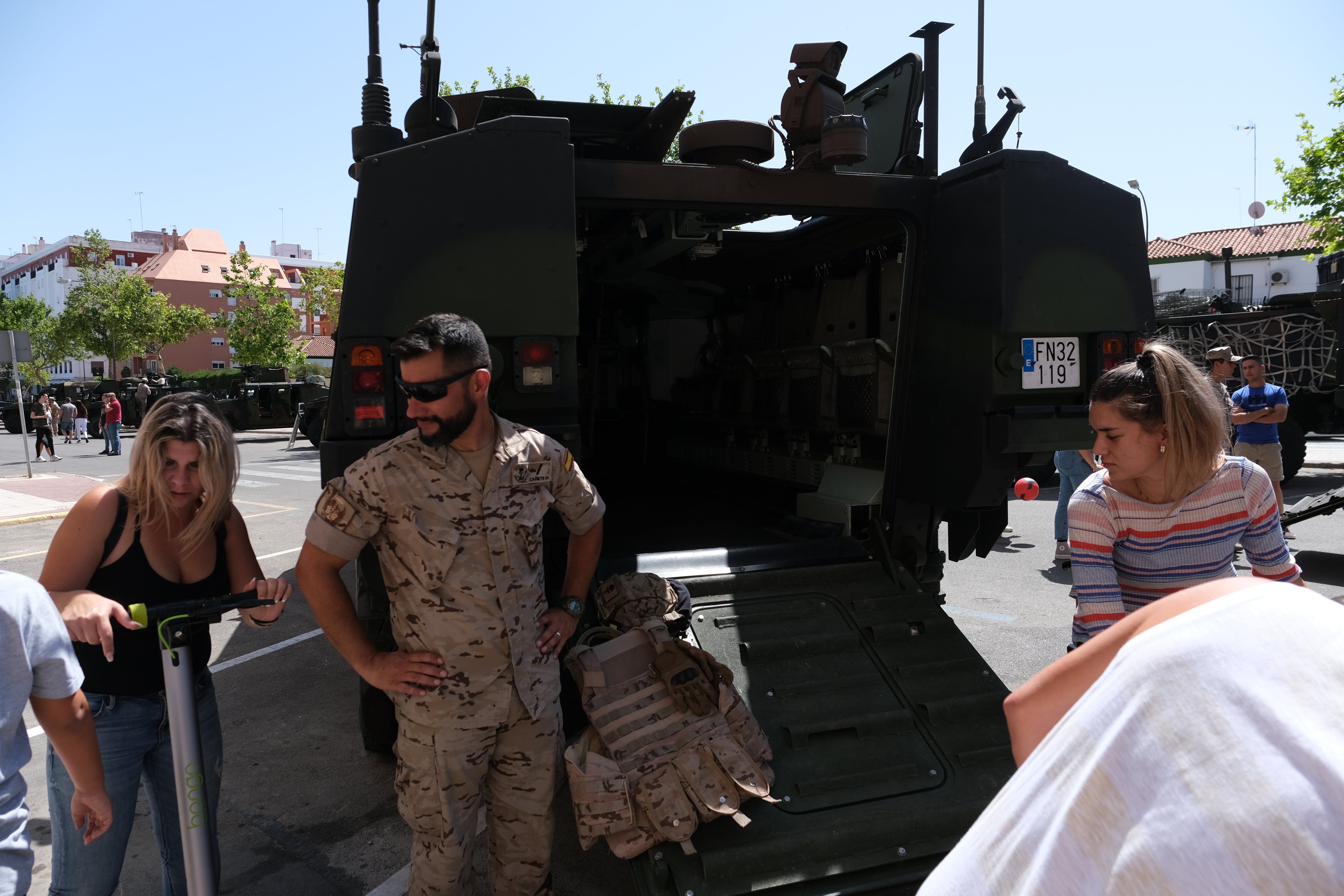 En imágenes: Día de las Fuerzas Armadas en Cádiz