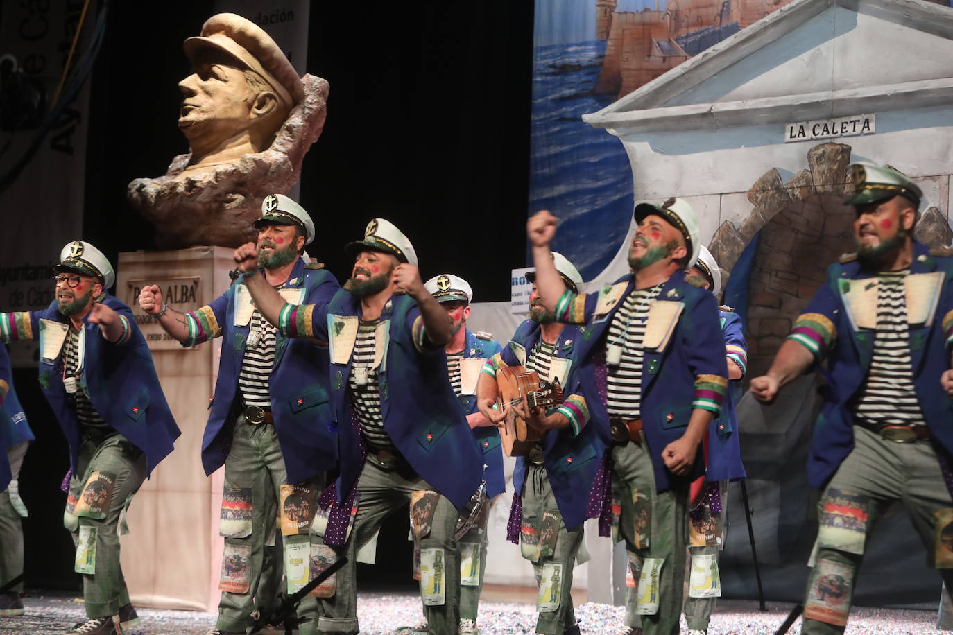 Fotos: Chirigota &#039;Los Paco Alga&#039; en el COAC 2022. Carnaval de Cádiz