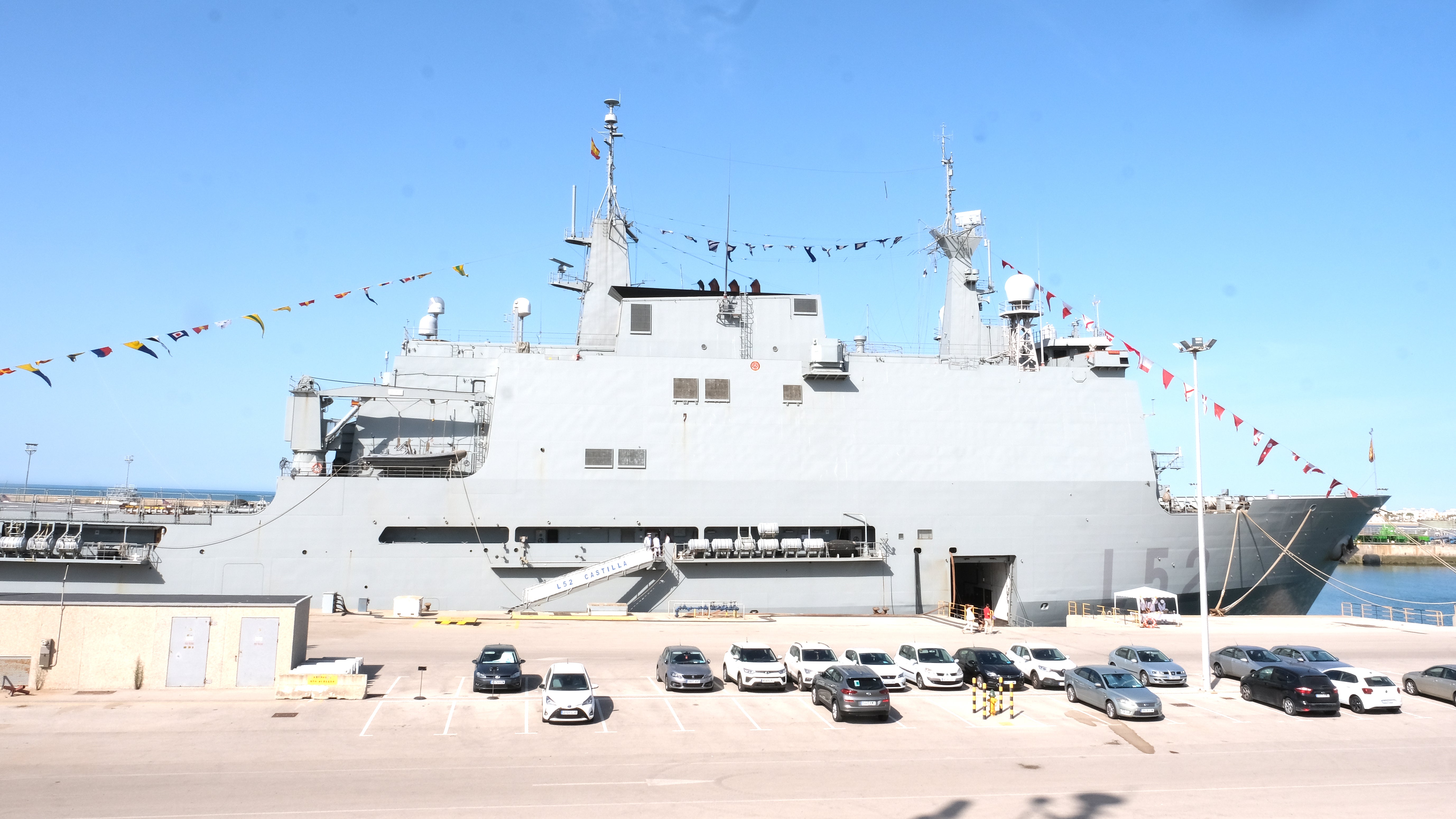 En imágenes: Día de las Fuerzas Armadas en Cádiz