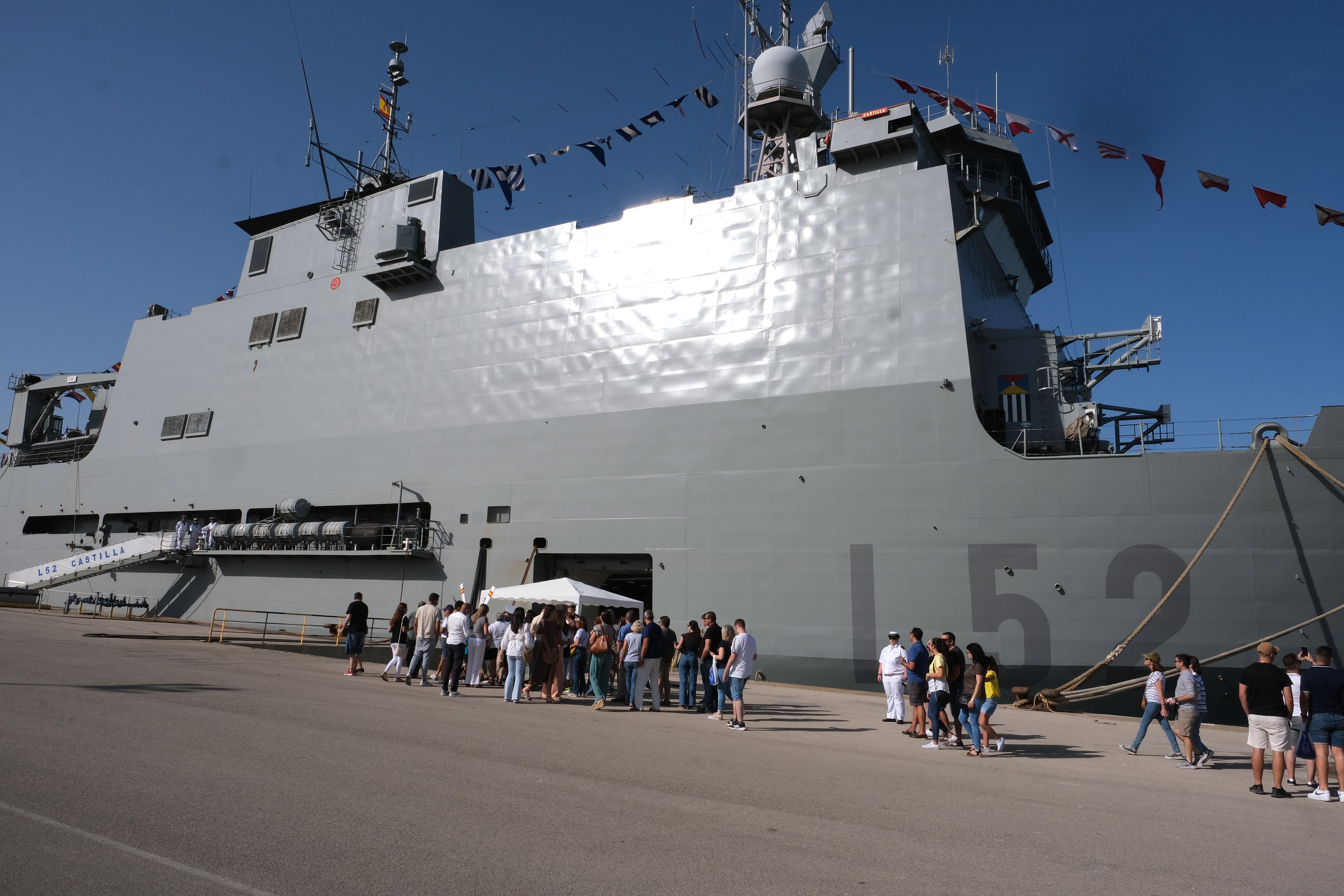 En imágenes: Día de las Fuerzas Armadas en Cádiz