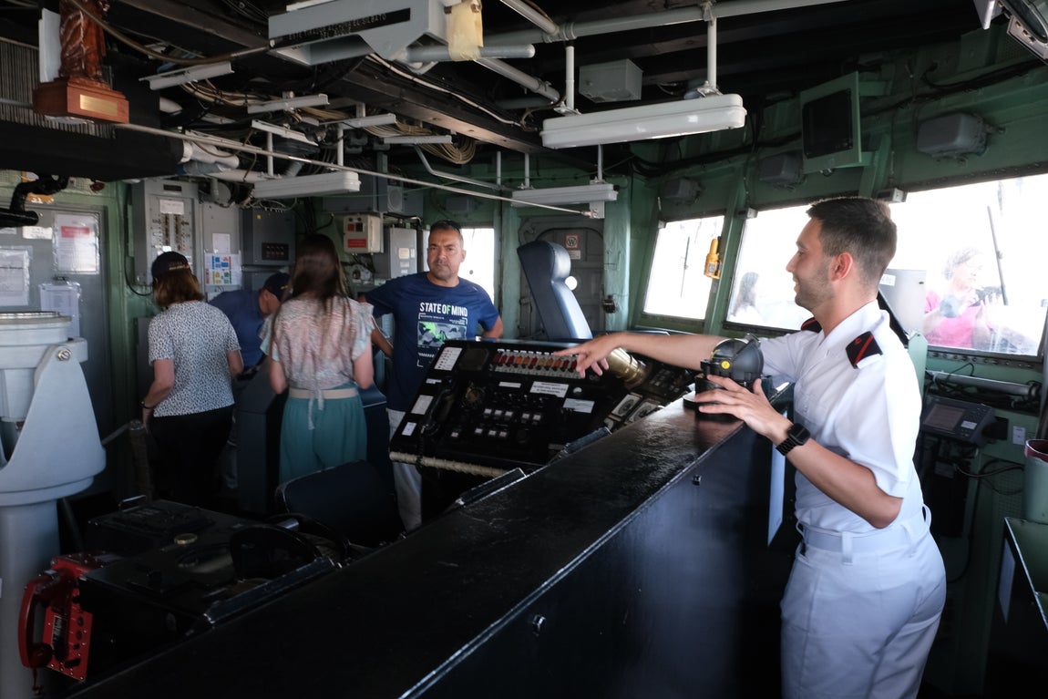 En imágenes: Día de las Fuerzas Armadas en Cádiz