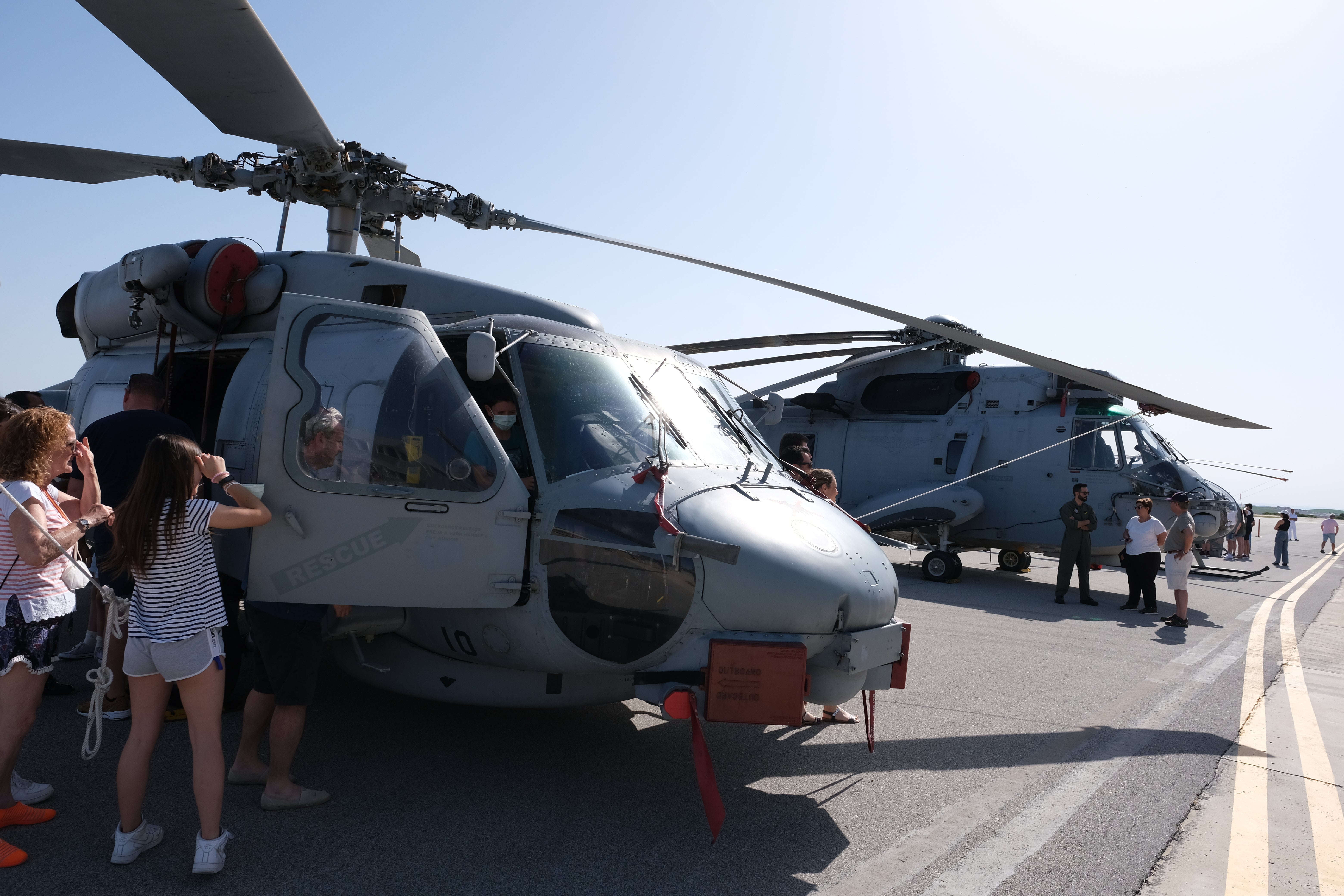 En imágenes: Día de las Fuerzas Armadas en Cádiz