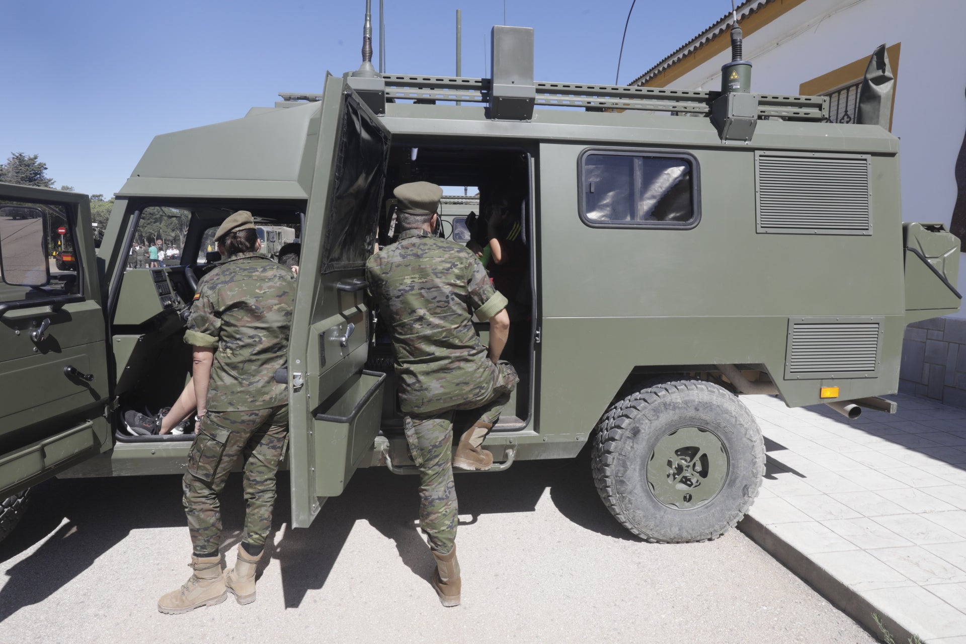 En imágenes: Día de las Fuerzas Armadas en Cádiz