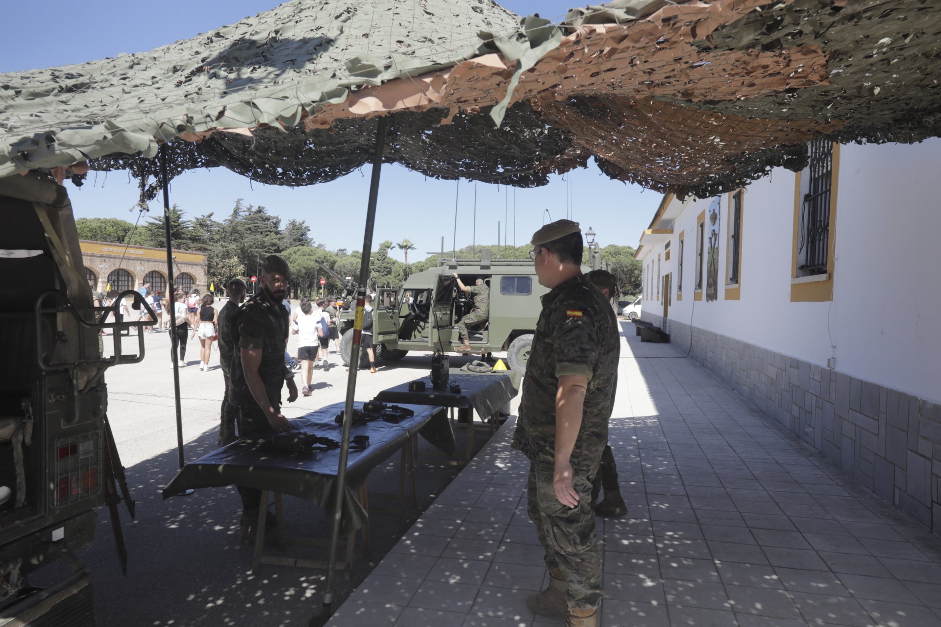 En imágenes: Día de las Fuerzas Armadas en Cádiz