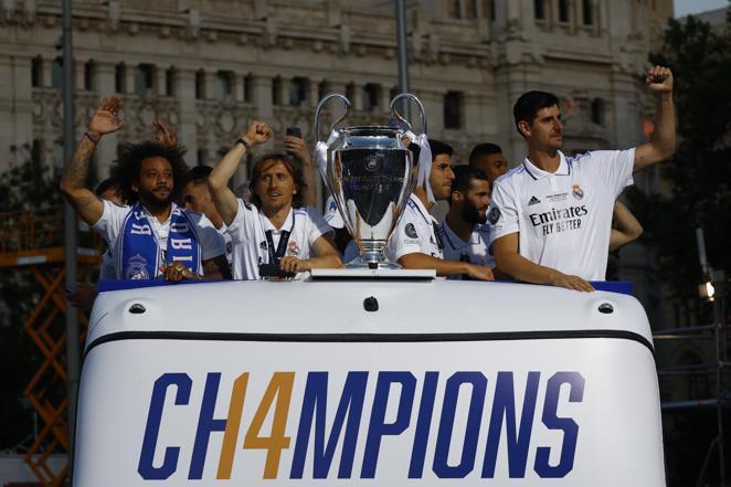 El Real Madrid celebra la Champions con la afición, en imágenes