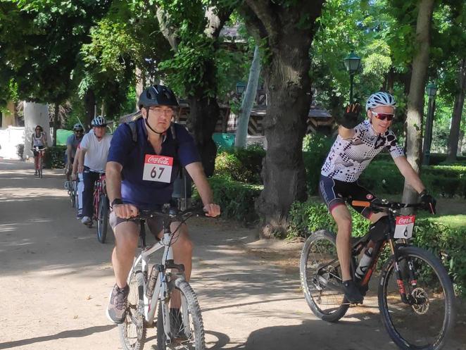 En imágenes: Toledo celebra la I Ruta de Bici Clásica