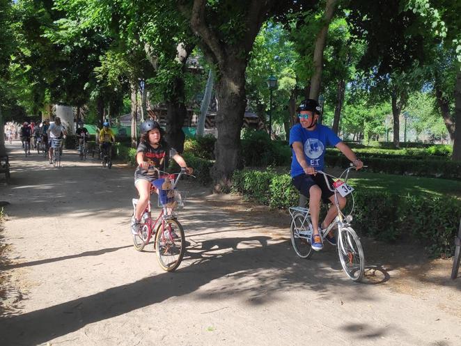 En imágenes: Toledo celebra la I Ruta de Bici Clásica