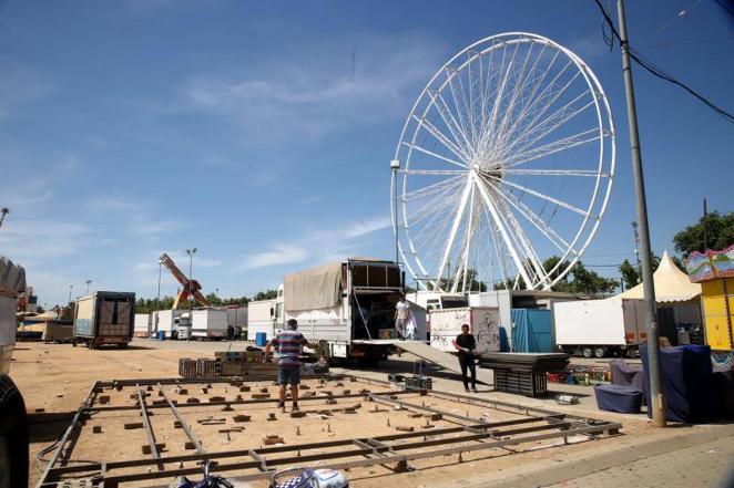 El desmontaje de la Feria de Córdoba, en imágenes