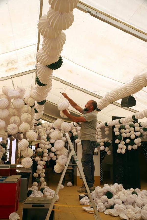 El desmontaje de la Feria de Córdoba, en imágenes