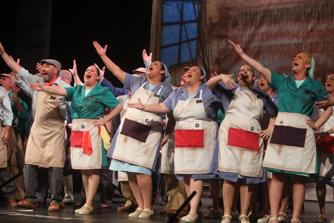 Fotos: Coro &#039;La fábrica de conservas&#039; en el COAC 2022. Carnaval de Cádiz