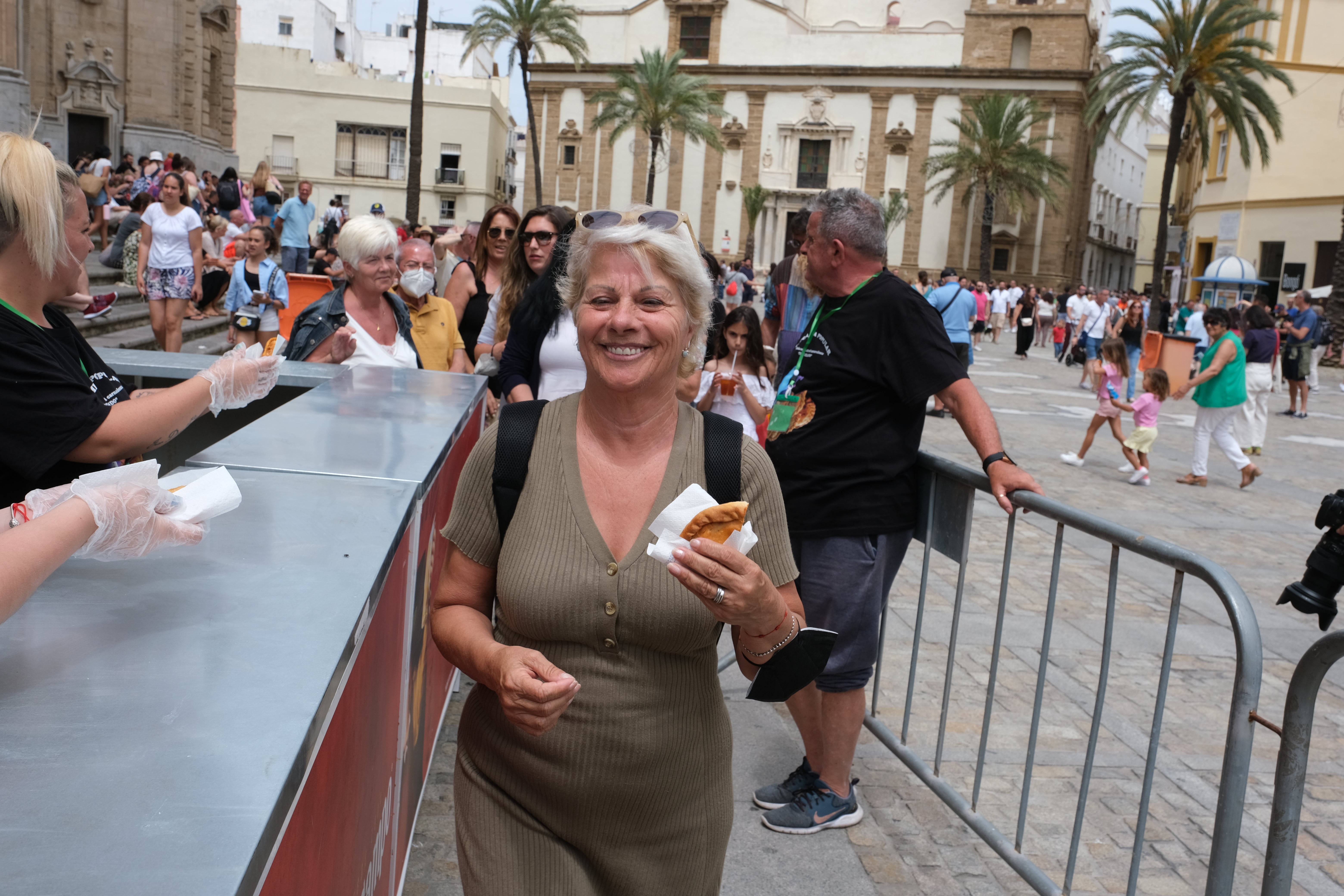 En imágenes: Primera Empanada Popular en la Plaza de la Catedral