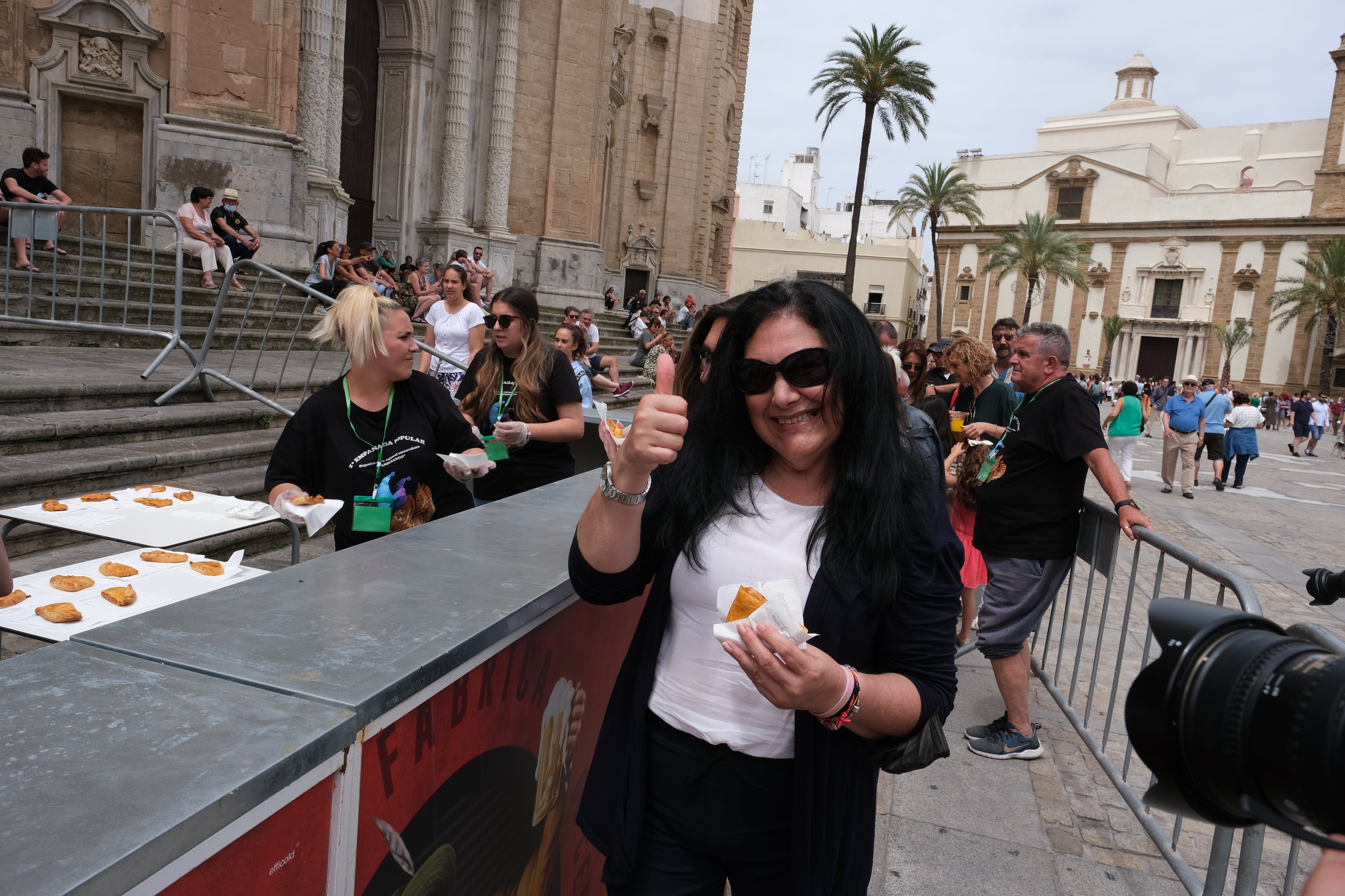 En imágenes: Primera Empanada Popular en la Plaza de la Catedral