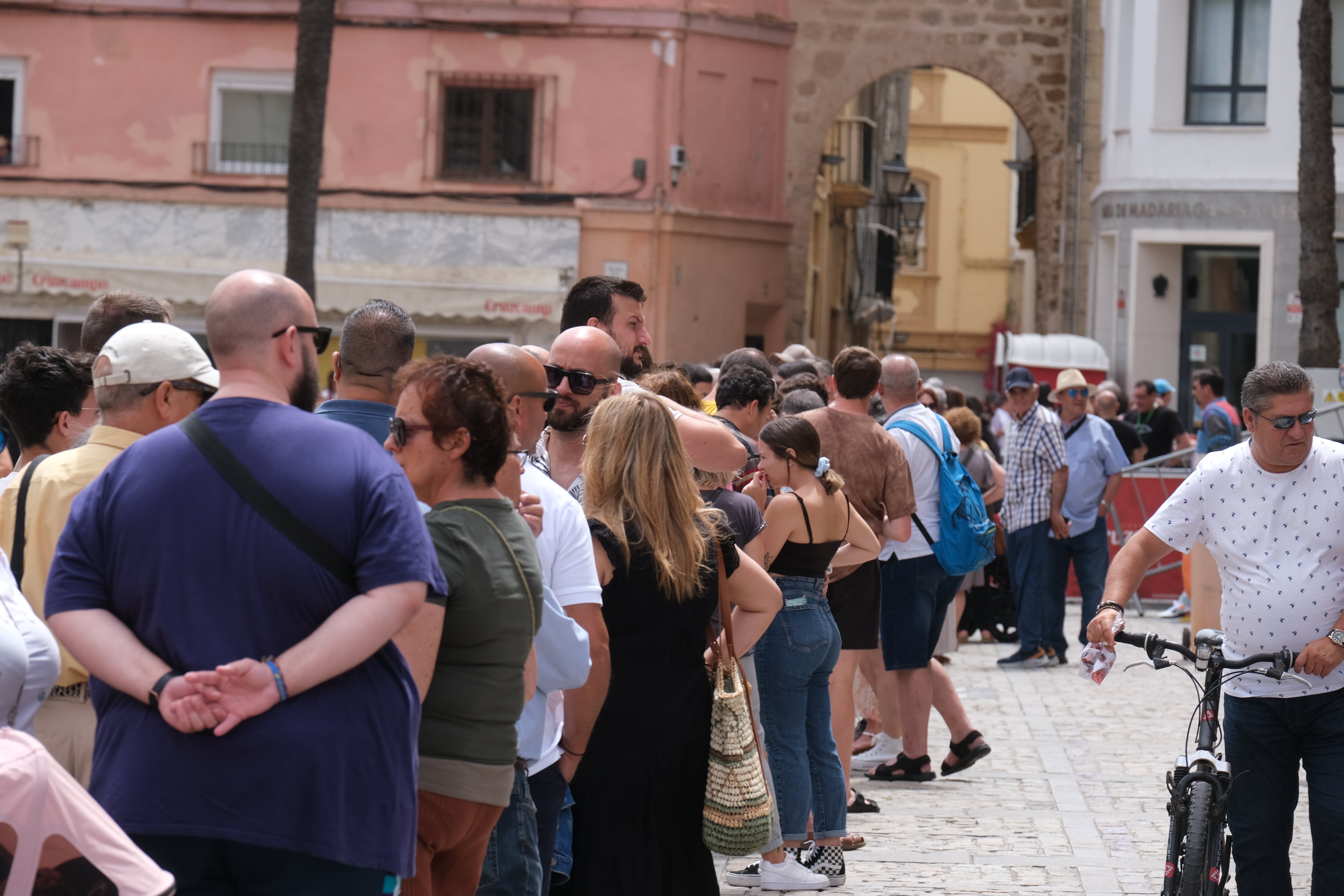 En imágenes: Primera Empanada Popular en la Plaza de la Catedral