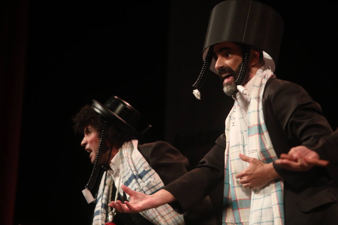 Fotos: cuarteto &#039;Los ultraortodoxos de los Callejones Cardoso&#039; en el COAC 2022