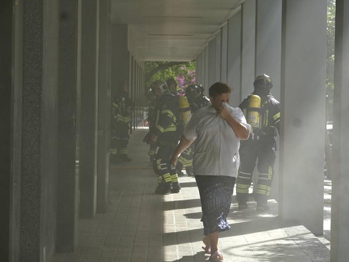 Arde dos veces el antiguo local de IDental en Nervión, epicentro de un fraude masivo