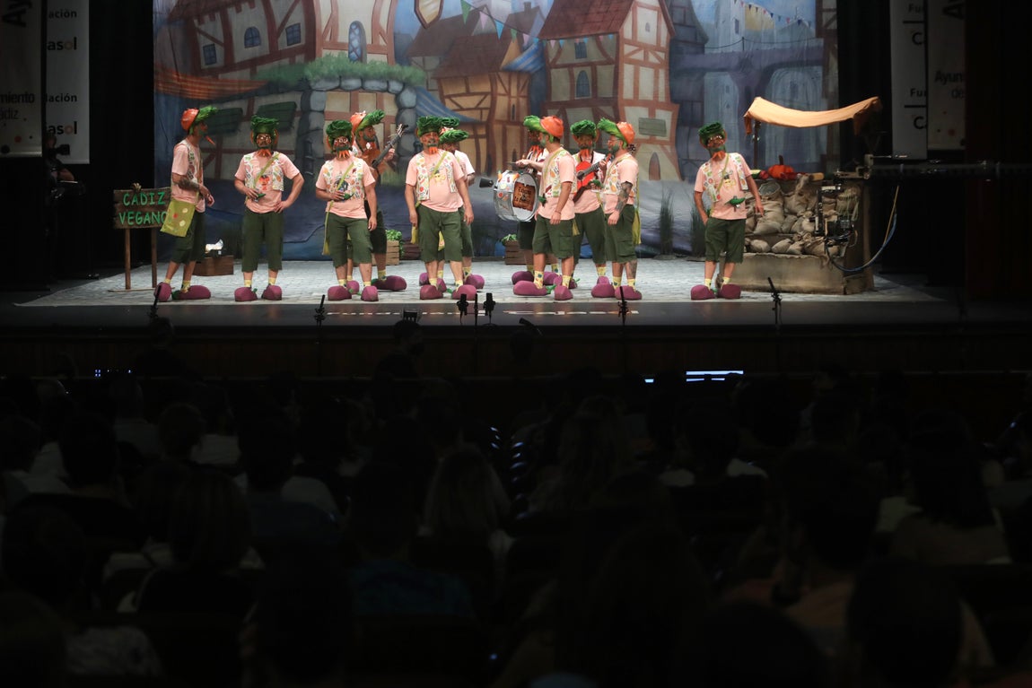 Fotos: chirigota &#039;Los del triángulo de las verduras&#039;