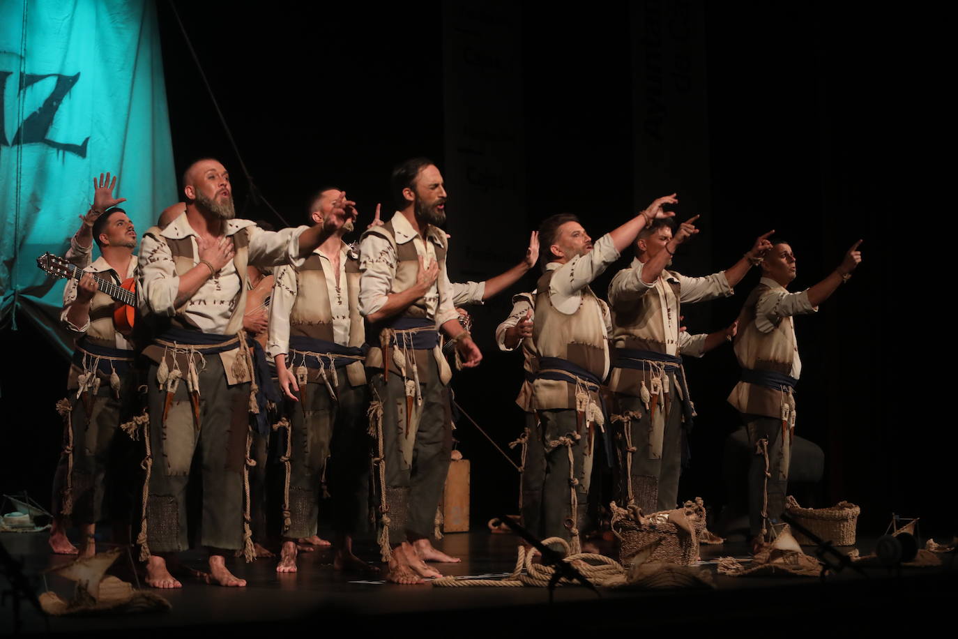 Fotos: Comparsa &#039;Los veleros&#039; en el COAC 2022. Carnaval de Cádiz