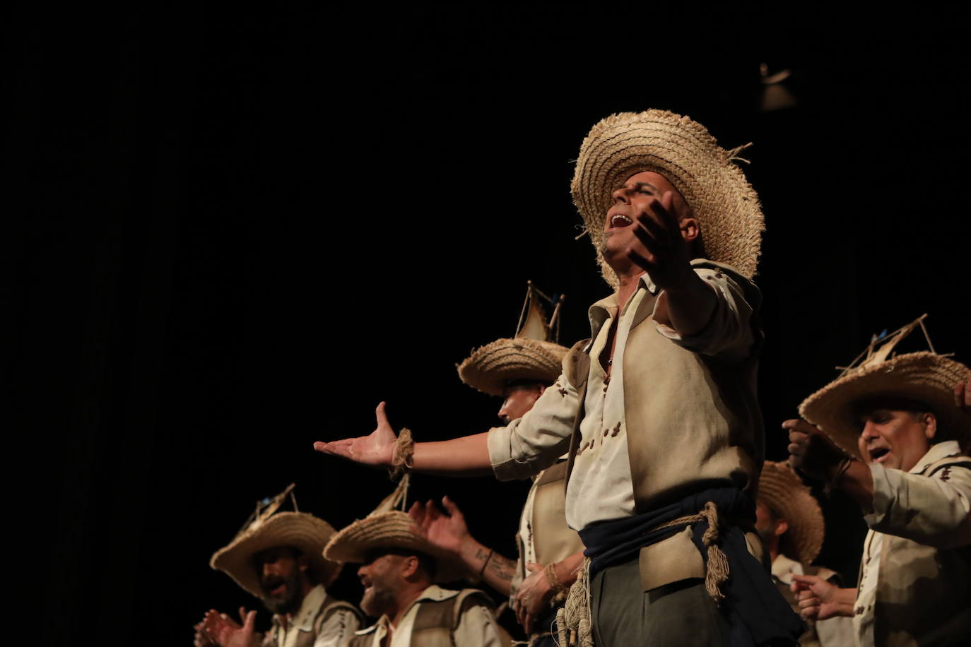 Fotos: Comparsa &#039;Los veleros&#039; en el COAC 2022. Carnaval de Cádiz