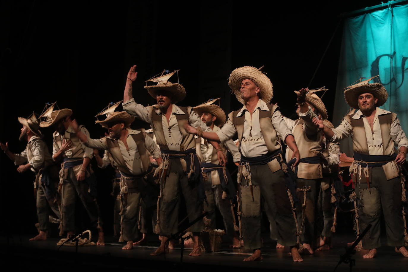 Fotos: Comparsa &#039;Los veleros&#039; en el COAC 2022. Carnaval de Cádiz